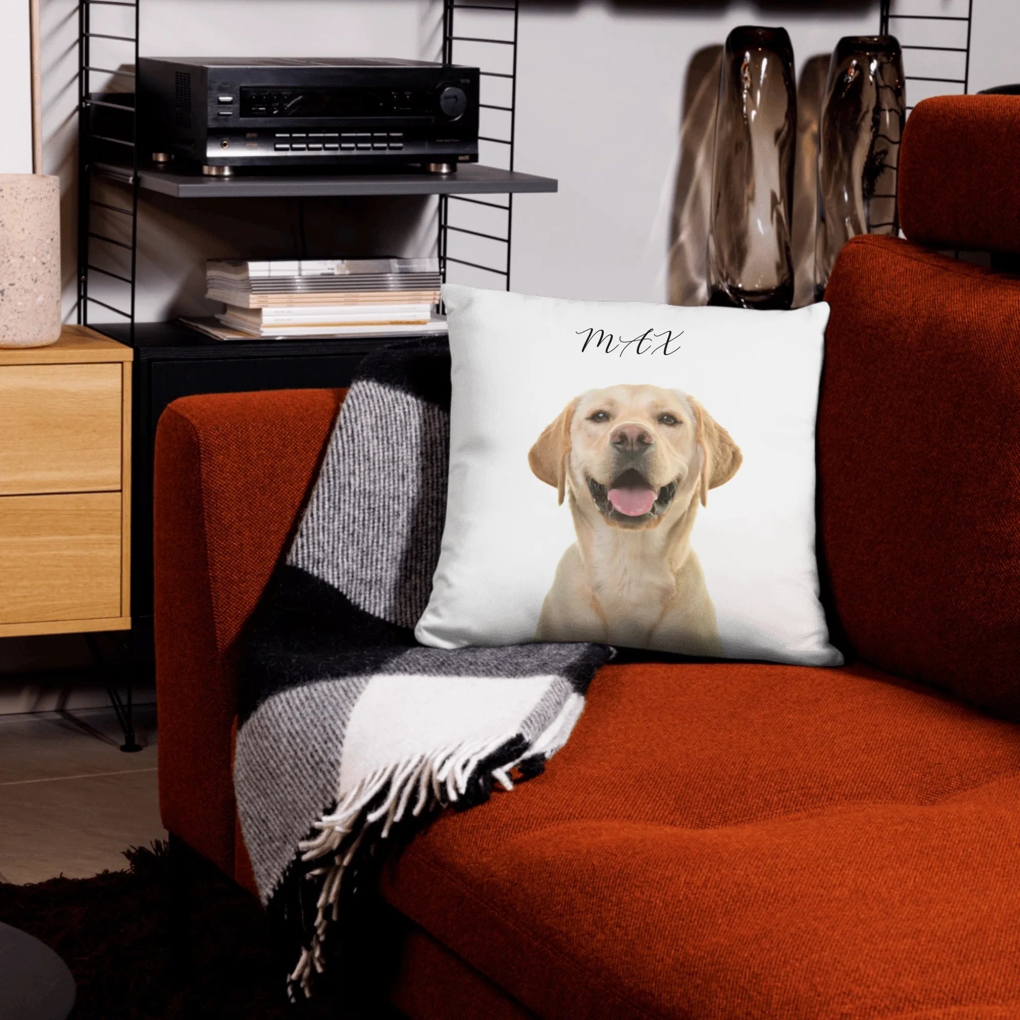 05_basic_pillow_case_lifestyle_18x18_base